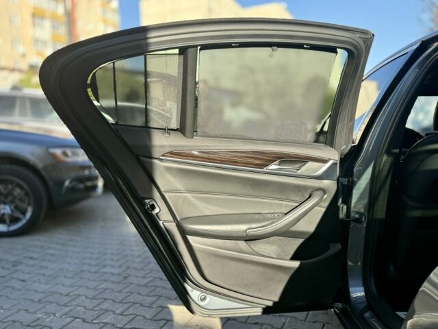 Серый БМВ 5 Серия, объемом двигателя 3 л и пробегом 93 тыс. км за 33500 $, фото 16 на Automoto.ua