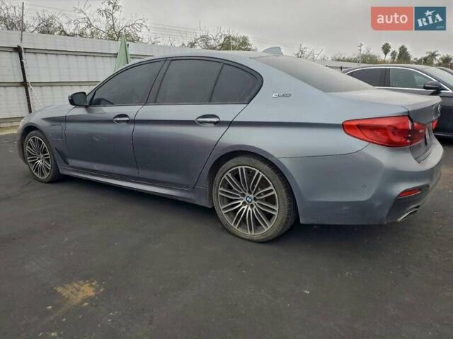 Серый БМВ 5 Серия, объемом двигателя 2 л и пробегом 82 тыс. км за 8000 $, фото 1 на Automoto.ua