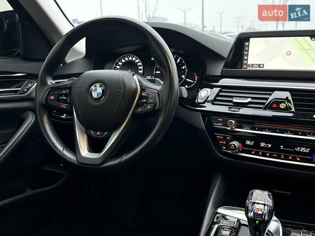 Серый БМВ 5 Серия, объемом двигателя 2 л и пробегом 131 тыс. км за 29999 $, фото 50 на Automoto.ua