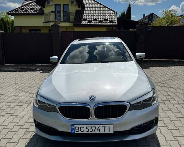 Серый БМВ 5 Серия, объемом двигателя 2 л и пробегом 80 тыс. км за 28000 $, фото 4 на Automoto.ua