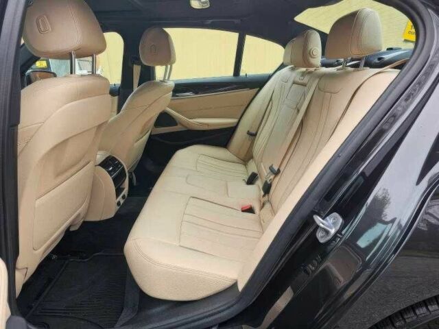 БМВ 5 Серия 2018 в Ивано-Франковске на Automoto.ua Серый БМВ 5 Серия, объемом двигателя 2 л и пробегом 76 тыс. км за 11000 $, фото 16 на Automoto.ua