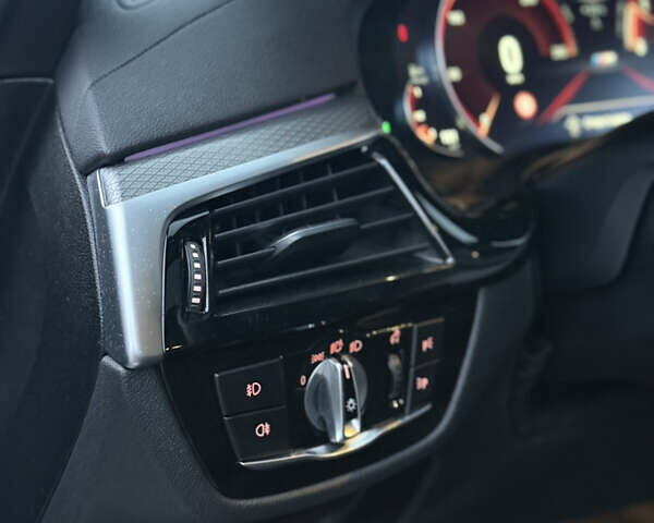 Сірий БМВ 5 Серія, об'ємом двигуна 2 л та пробігом 161 тис. км за 29900 $, фото 23 на Automoto.ua