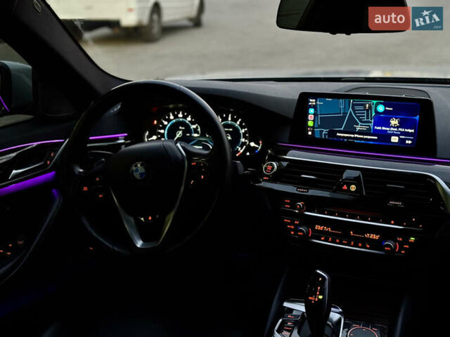 Серый БМВ 5 Серия, объемом двигателя 3 л и пробегом 115 тыс. км за 32999 $, фото 12 на Automoto.ua