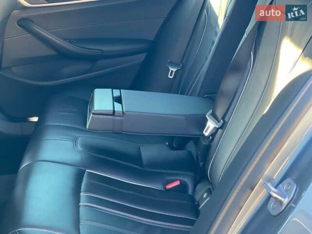 Серый БМВ 5 Серия, объемом двигателя 2 л и пробегом 206 тыс. км за 27900 $, фото 12 на Automoto.ua
