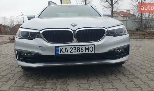 Серый БМВ 5 Серия, объемом двигателя 2 л и пробегом 72 тыс. км за 26600 $, фото 1 на Automoto.ua