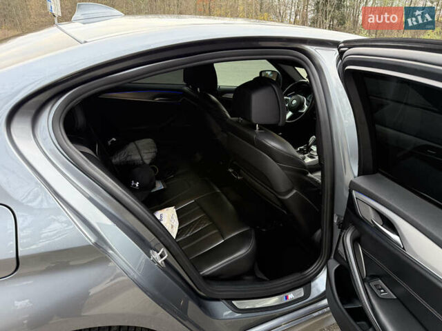 Серый БМВ 5 Серия, объемом двигателя 2.99 л и пробегом 205 тыс. км за 38700 $, фото 28 на Automoto.ua