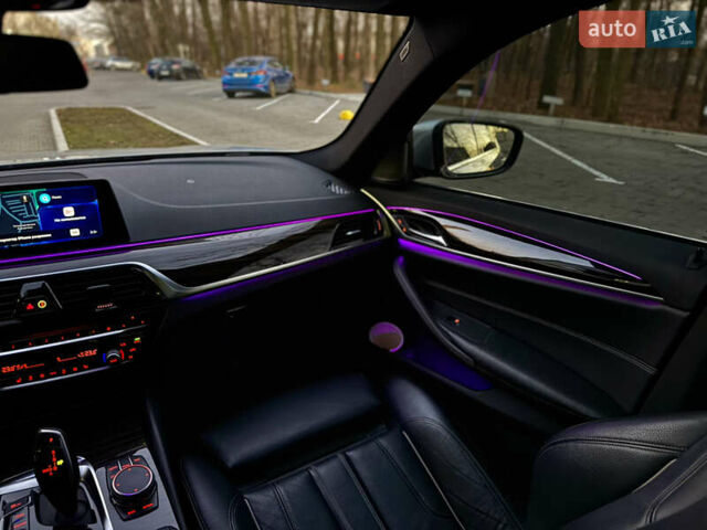 Серый БМВ 5 Серия, объемом двигателя 3 л и пробегом 115 тыс. км за 32999 $, фото 14 на Automoto.ua