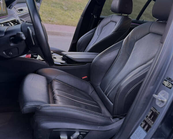 Серый БМВ 5 Серия, объемом двигателя 2 л и пробегом 166 тыс. км за 27700 $, фото 21 на Automoto.ua