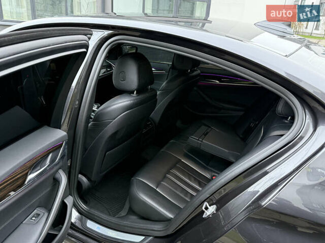 Серый БМВ 5 Серия, объемом двигателя 2 л и пробегом 85 тыс. км за 30900 $, фото 27 на Automoto.ua