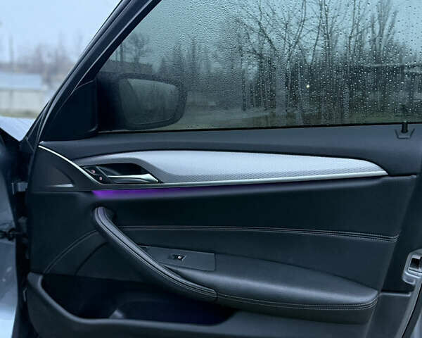 Сірий БМВ 5 Серія, об'ємом двигуна 2 л та пробігом 161 тис. км за 29900 $, фото 42 на Automoto.ua