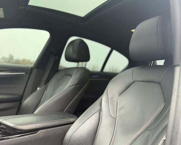 Серый БМВ 5 Серия, объемом двигателя 2 л и пробегом 107 тыс. км за 25400 $, фото 11 на Automoto.ua