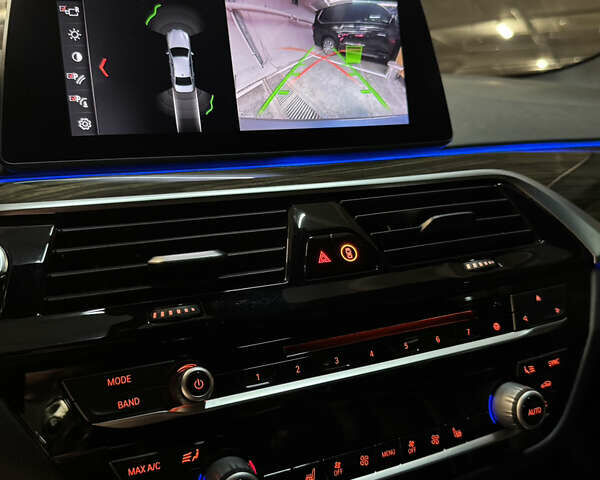 Серый БМВ 5 Серия, объемом двигателя 3 л и пробегом 74 тыс. км за 39000 $, фото 26 на Automoto.ua