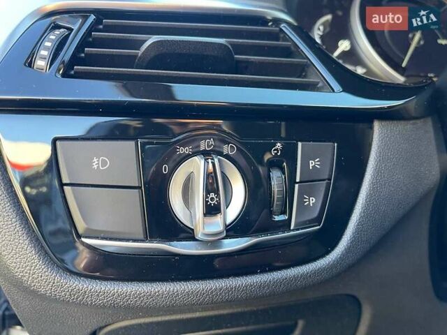 Серый БМВ 5 Серия, объемом двигателя 2 л и пробегом 206 тыс. км за 27900 $, фото 19 на Automoto.ua