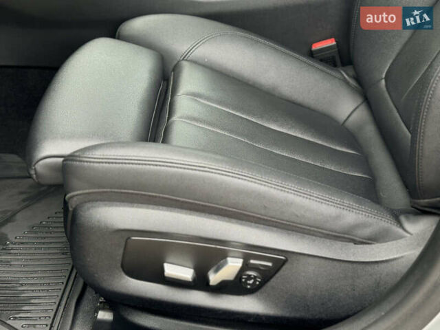 Сірий БМВ 5 Серія, об'ємом двигуна 2 л та пробігом 67 тис. км за 29600 $, фото 34 на Automoto.ua