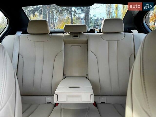 Серый БМВ 5 Серия, объемом двигателя 2 л и пробегом 47 тыс. км за 28340 $, фото 18 на Automoto.ua