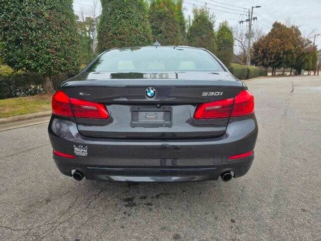 БМВ 5 Серия 2018 в Ивано-Франковске на Automoto.ua Серый БМВ 5 Серия, объемом двигателя 2 л и пробегом 76 тыс. км за 11000 $, фото 5 на Automoto.ua