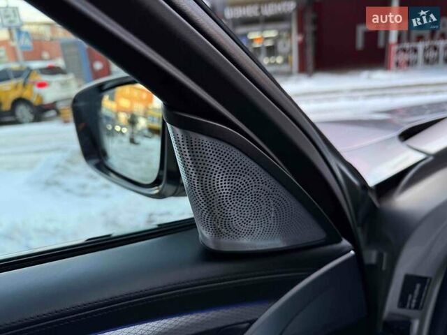Серый БМВ 5 Серия, объемом двигателя 3 л и пробегом 139 тыс. км за 41400 $, фото 12 на Automoto.ua