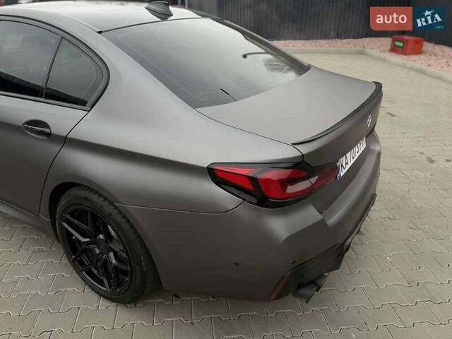 Серый БМВ 5 Серия, объемом двигателя 3 л и пробегом 116 тыс. км за 32500 $, фото 8 на Automoto.ua