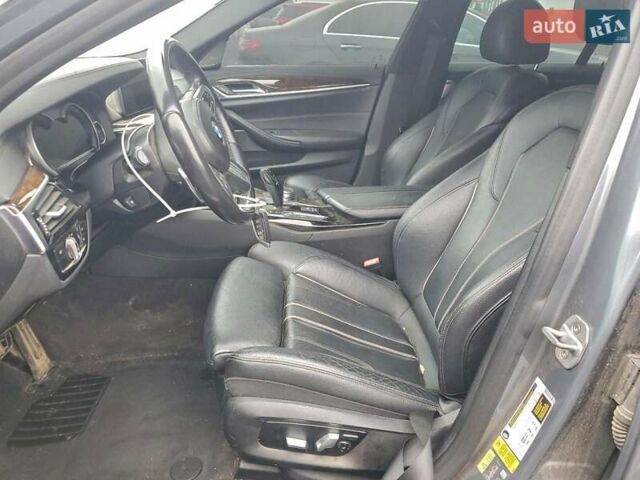 Серый БМВ 5 Серия, объемом двигателя 2 л и пробегом 82 тыс. км за 8000 $, фото 6 на Automoto.ua