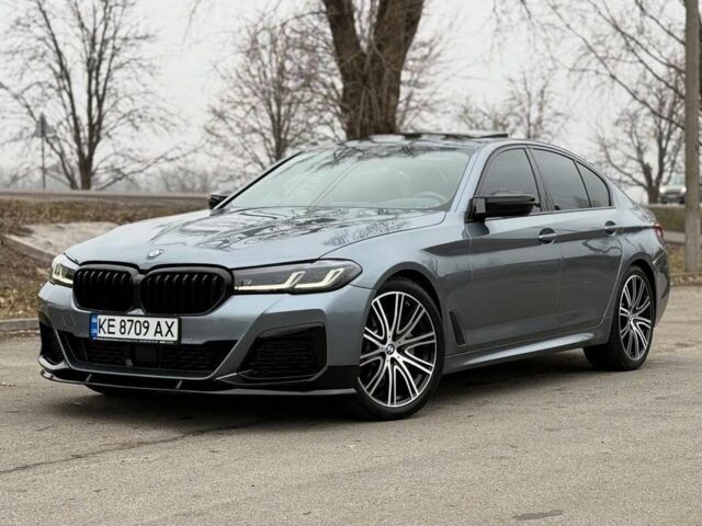 Серый БМВ 5 Серия, объемом двигателя 3 л и пробегом 70 тыс. км за 39000 $, фото 7 на Automoto.ua