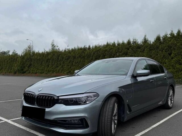 Сірий БМВ 5 Серія, об'ємом двигуна 2 л та пробігом 128 тис. км за 18000 $, фото 2 на Automoto.ua