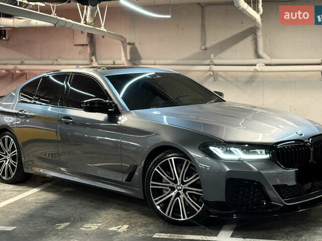 Серый БМВ 5 Серия, объемом двигателя 3 л и пробегом 74 тыс. км за 39000 $, фото 2 на Automoto.ua