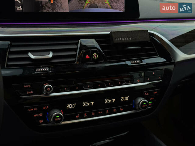 Серый БМВ 5 Серия, объемом двигателя 3 л и пробегом 50 тыс. км за 39950 $, фото 16 на Automoto.ua