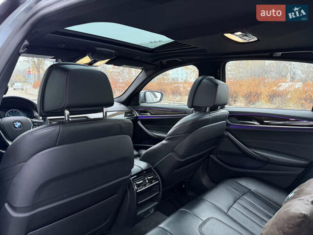 Сірий БМВ 5 Серія, об'ємом двигуна 2 л та пробігом 128 тис. км за 32500 $, фото 33 на Automoto.ua