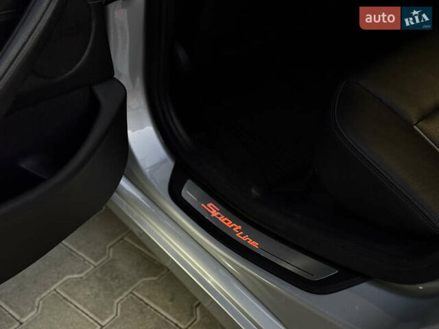 Серый БМВ 5 Серия, объемом двигателя 3 л и пробегом 115 тыс. км за 32999 $, фото 16 на Automoto.ua