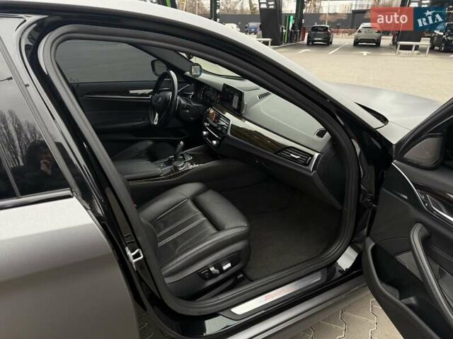 Серый БМВ 5 Серия, объемом двигателя 3 л и пробегом 116 тыс. км за 32500 $, фото 18 на Automoto.ua