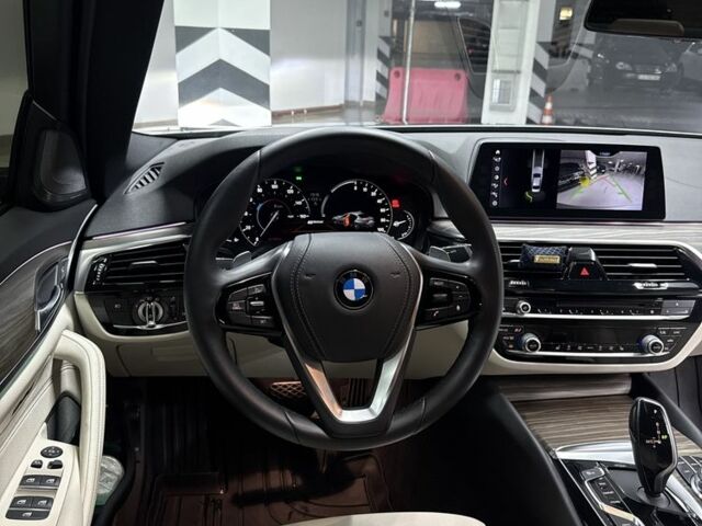 Серый БМВ 5 Серия, объемом двигателя 2 л и пробегом 69 тыс. км за 28500 $, фото 13 на Automoto.ua