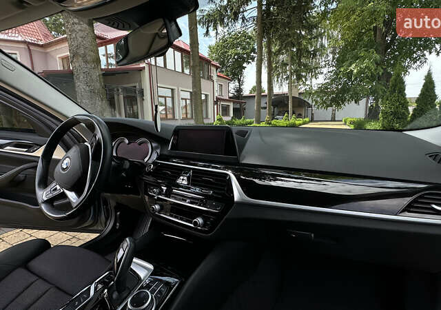 Серый БМВ 5 Серия, объемом двигателя 2 л и пробегом 82 тыс. км за 31250 $, фото 16 на Automoto.ua