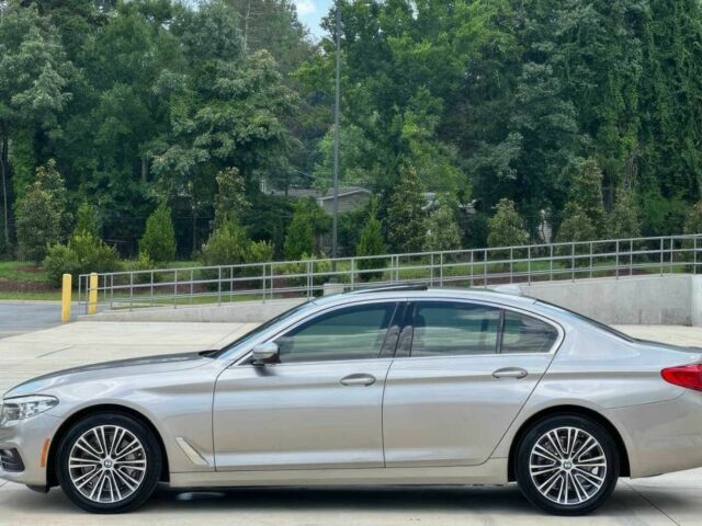 БМВ 5 Серия 2018 в Львове на Automoto.ua Серый БМВ 5 Серия, объемом двигателя 2 л и пробегом 36 тыс. км за 16000 $, фото 4 на Automoto.ua