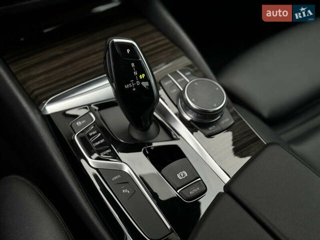 Сірий БМВ 5 Серія, об'ємом двигуна 2 л та пробігом 67 тис. км за 29600 $, фото 38 на Automoto.ua