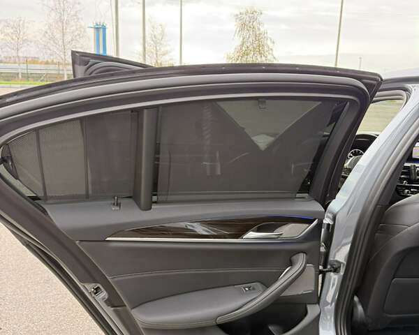 Сірий БМВ 5 Серія, об'ємом двигуна 2.98 л та пробігом 74 тис. км за 41900 $, фото 23 на Automoto.ua