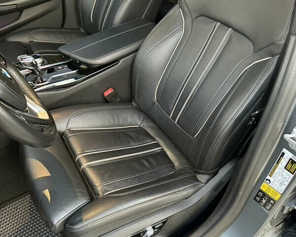 Серый БМВ 5 Серия, объемом двигателя 2 л и пробегом 54 тыс. км за 34999 $, фото 10 на Automoto.ua