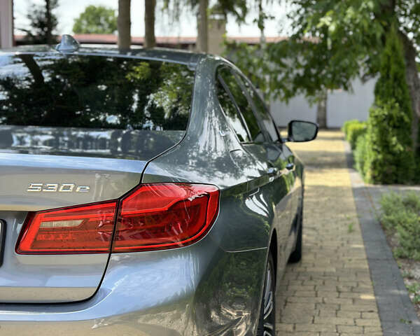 Серый БМВ 5 Серия, объемом двигателя 2 л и пробегом 82 тыс. км за 31250 $, фото 22 на Automoto.ua