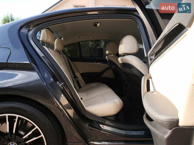 Серый БМВ 5 Серия, объемом двигателя 3 л и пробегом 186 тыс. км за 28999 $, фото 40 на Automoto.ua