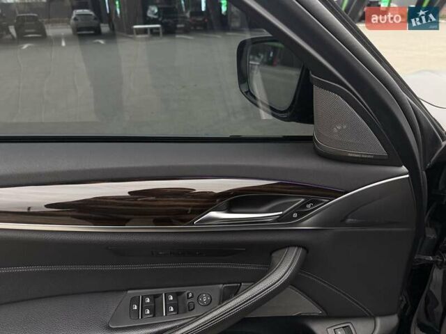 Серый БМВ 5 Серия, объемом двигателя 3 л и пробегом 116 тыс. км за 32500 $, фото 17 на Automoto.ua