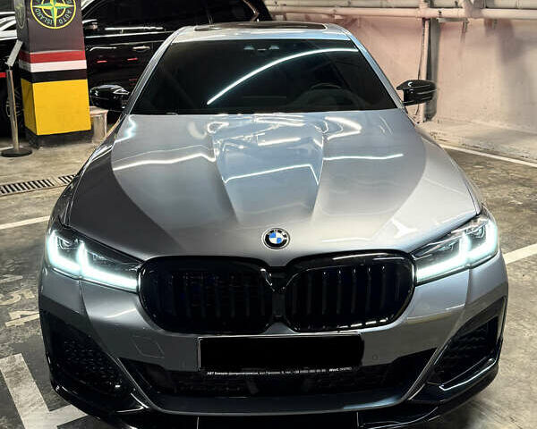 Серый БМВ 5 Серия, объемом двигателя 3 л и пробегом 74 тыс. км за 39000 $, фото 9 на Automoto.ua