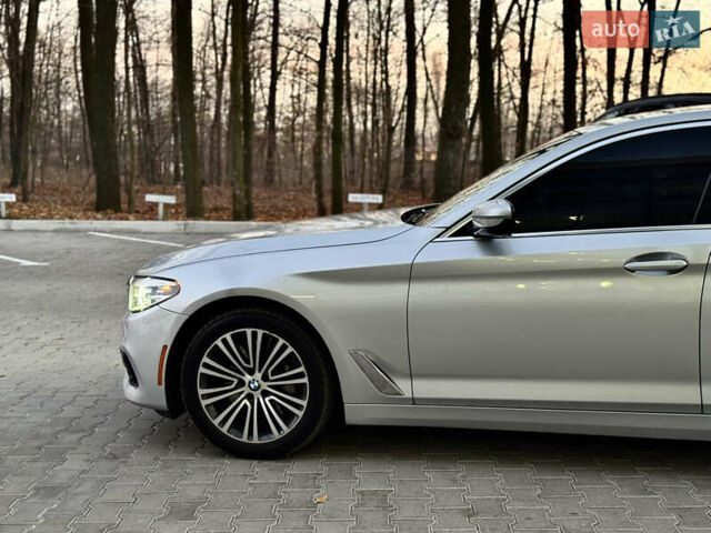 Серый БМВ 5 Серия, объемом двигателя 3 л и пробегом 115 тыс. км за 32999 $, фото 2 на Automoto.ua