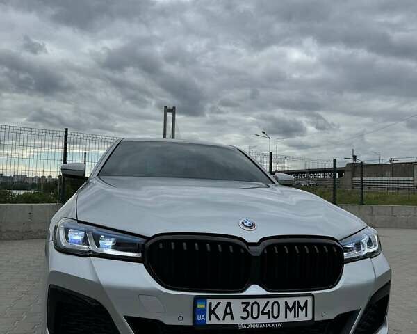 Серый БМВ 5 Серия, объемом двигателя 2 л и пробегом 112 тыс. км за 27500 $, фото 2 на Automoto.ua