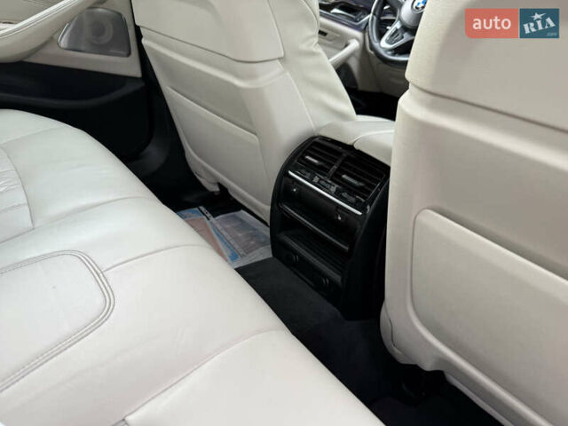 Сірий БМВ 5 Серія, об'ємом двигуна 0 л та пробігом 180 тис. км за 35000 $, фото 11 на Automoto.ua