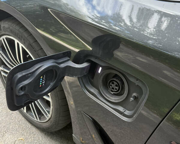 Серый БМВ 5 Серия, объемом двигателя 2 л и пробегом 128 тыс. км за 28999 $, фото 7 на Automoto.ua