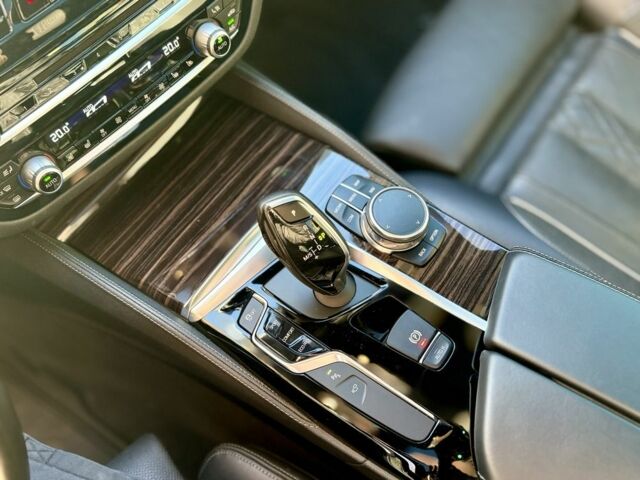 Серый БМВ 5 Серия, объемом двигателя 3 л и пробегом 93 тыс. км за 33500 $, фото 20 на Automoto.ua