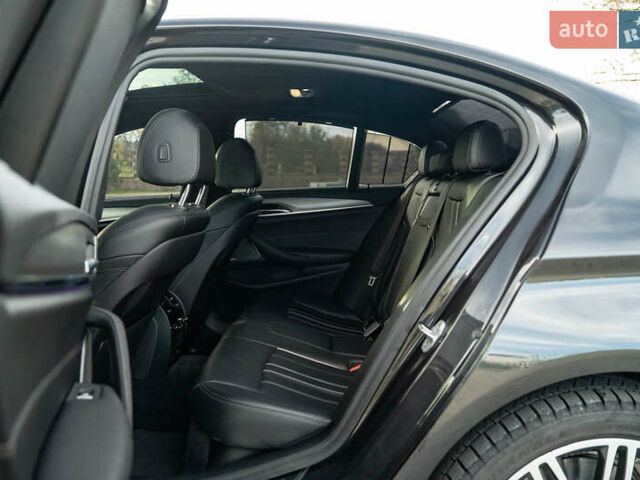 Серый БМВ 5 Серия, объемом двигателя 2 л и пробегом 70 тыс. км за 33900 $, фото 22 на Automoto.ua