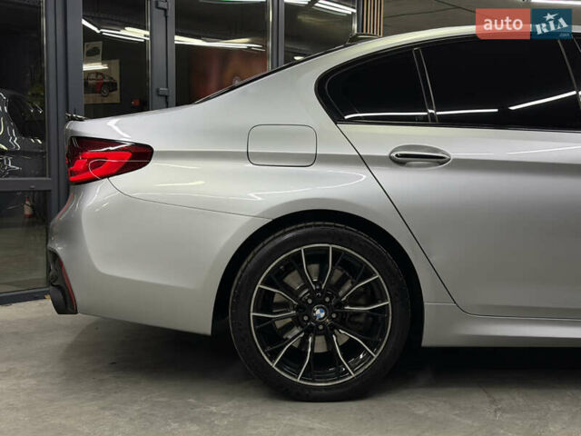 Серый БМВ 5 Серия, объемом двигателя 3 л и пробегом 126 тыс. км за 31900 $, фото 17 на Automoto.ua