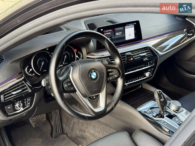 Серый БМВ 5 Серия, объемом двигателя 2 л и пробегом 154 тыс. км за 26999 $, фото 31 на Automoto.ua