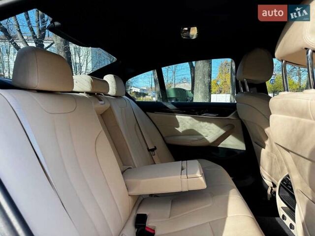 Серый БМВ 5 Серия, объемом двигателя 2 л и пробегом 47 тыс. км за 28340 $, фото 28 на Automoto.ua