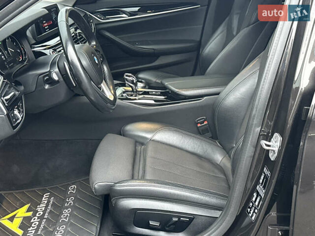 Серый БМВ 5 Серия, объемом двигателя 2 л и пробегом 131 тыс. км за 29999 $, фото 32 на Automoto.ua